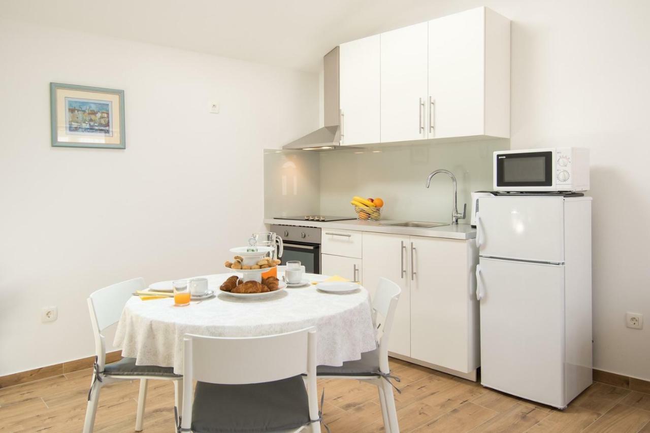 Apartment Bruneta 1 With Sea View Tar-Vabriga Εξωτερικό φωτογραφία